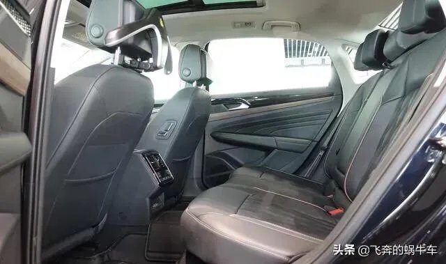 2019款380帕萨特轿车最高时速是多少公里?怎么样?