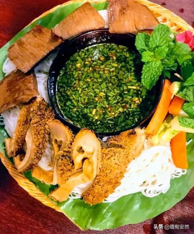 缅甸的克钦族是景颇族吗?