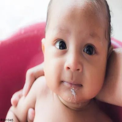 宝宝呕吐后能马上再喂奶吗 宝宝呕吐后注意事项须知