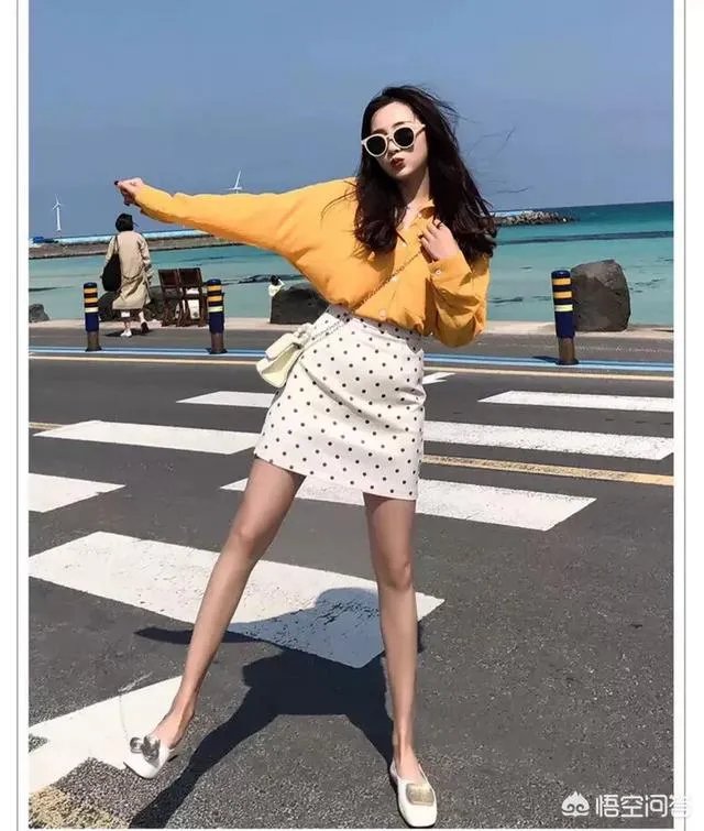 复古的波点裙怎么搭配才好看?