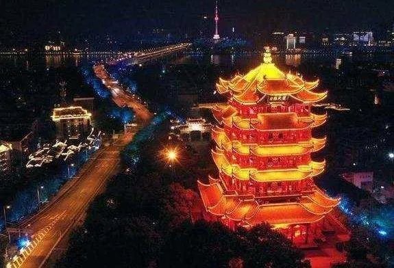 1985年以来黄鹤楼首次开放夜游,为什么会突然开放?