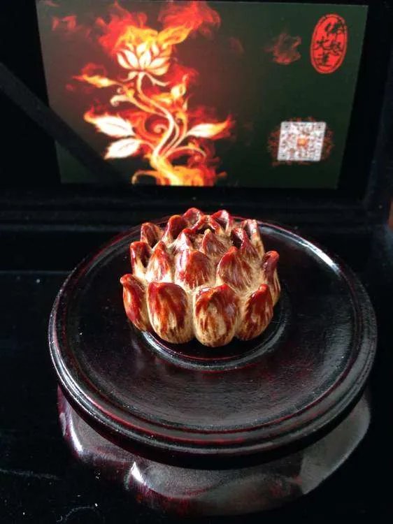 滴血莲花