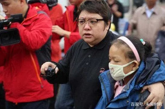 韩红为武汉募捐1.43亿元,倾家荡产的背后,揭露了什么?