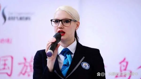 撒贝宁老婆李白的职业全球罕见，她到底是做什么的？