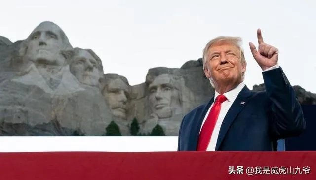 特朗普想把自己的雕像加到总统山上,你觉得他够格吗?