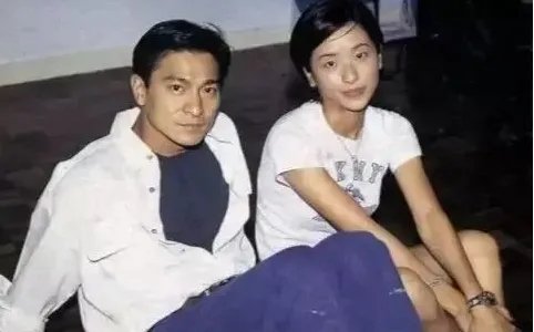 陈奕迅说很久没收入了,但老婆花钱厉害,你怎么看?