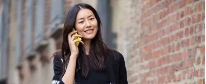 刘雯解约蔻驰后获国人力挺,18线小厂家愿花百万邀请其代言,后来如何?