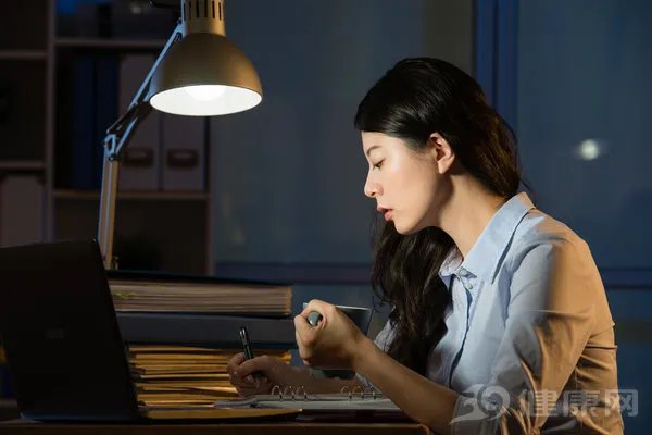 万精油与风油精哪个副作用大