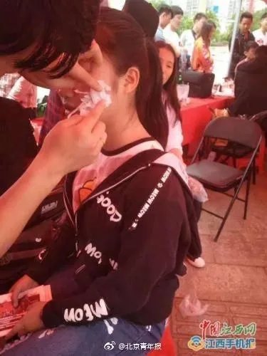 网曝南昌天虹使用伪劣化妆品致多名大学生毁容,是怎么一回事?