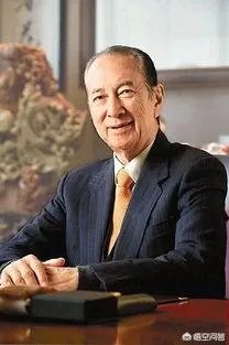 论相貌,王德民和何鸿燊谁帅?