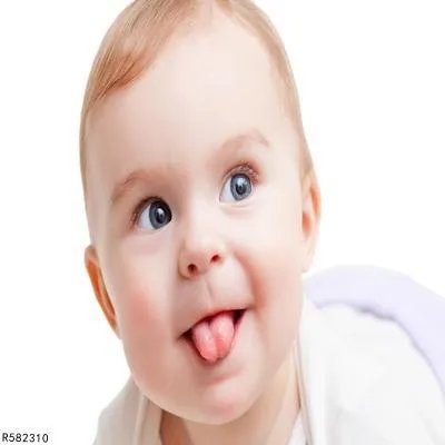 新生儿吐舌头是怎么回事 新生儿吐舌头的根因揭晓