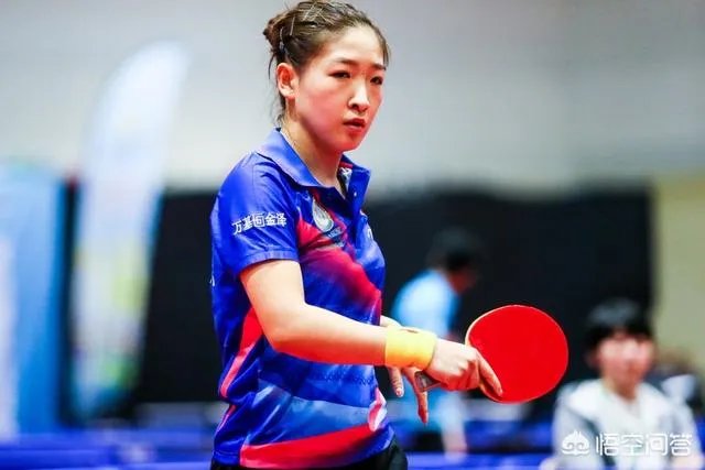 日本公开赛女双决赛开始之前,刘诗雯突然宣布退赛,这是为什么?