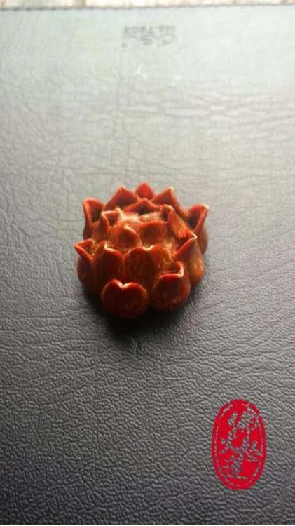 滴血莲花