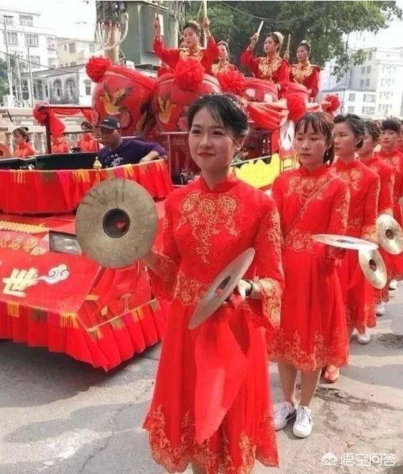 翁佳娜为什么能一下爆红？能红多久？