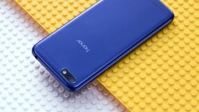 仅599元 高品质全面屏荣耀畅玩7今首销