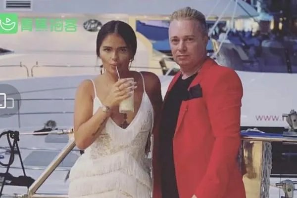 50岁父亲向女儿前男友求婚,此事具体是怎么回事?