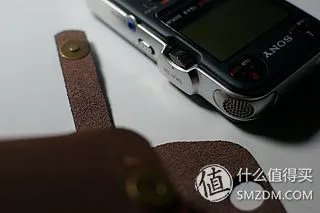 将复古进行到底 :SONY M10 & 原创手缝皮套