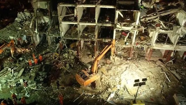 6月13日浙江温岭一槽罐车爆炸，砸塌路侧厂房发生二次爆炸，目前情况如何？事故原因可能是什么？