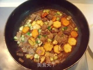 牛肉与咖喱真是绝配---牛肉咖喱饭
