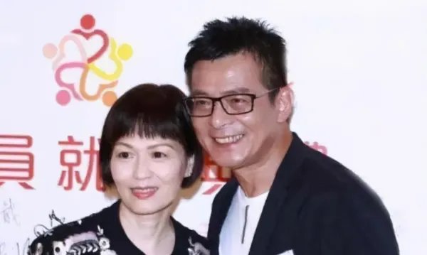 黄日华女儿直言感谢苗侨伟夫妇,尚未走出伤痛?