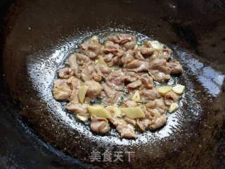 黄瓜炒肉片