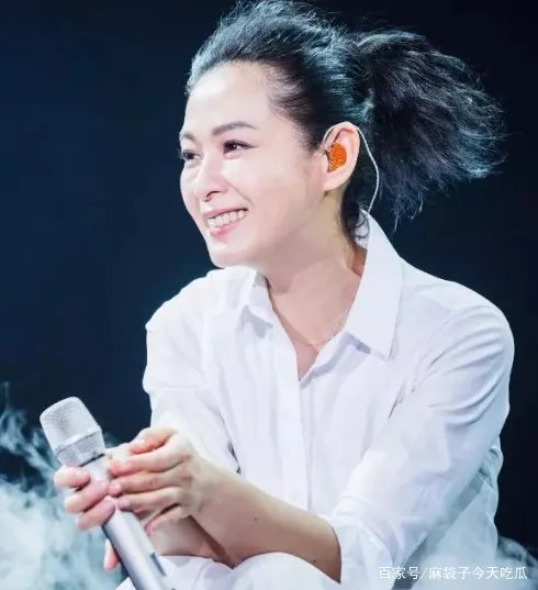 为什么刘若英外号叫奶茶?是因为她喜欢喝奶茶吗?