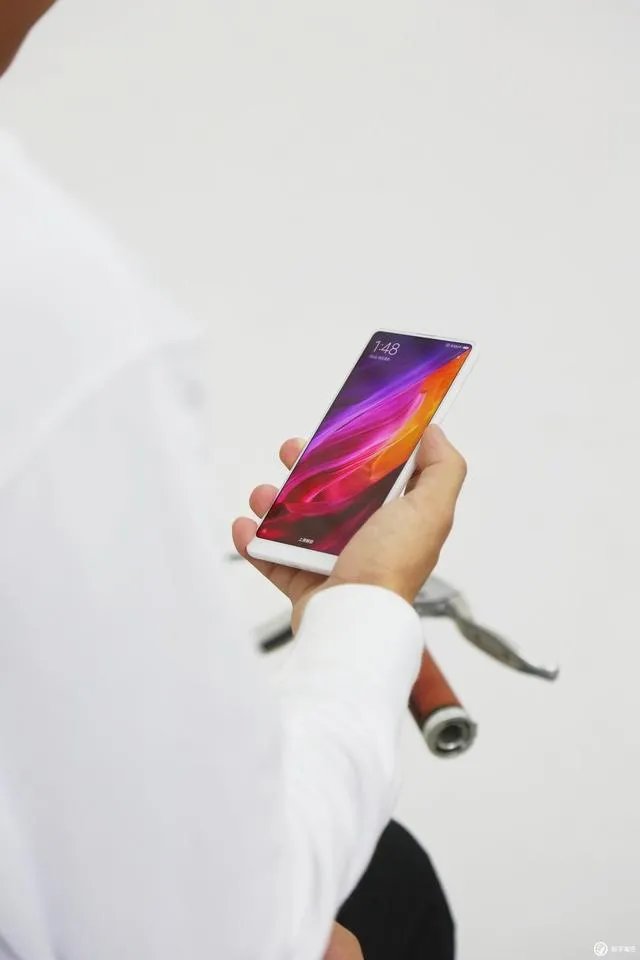 如何评价小米MIX 2 unibody全陶瓷版?