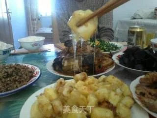 蒙餐必点的拔丝奶豆腐