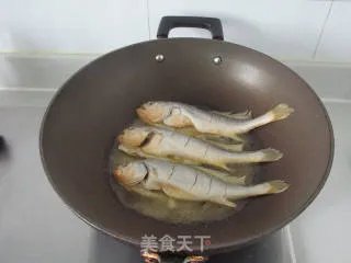 红烧小黄鱼