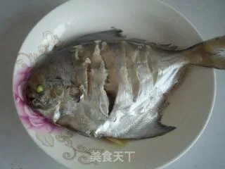清蒸平鱼