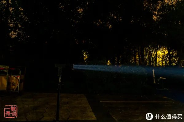 NITECORE 奈特科尔 NEW P30 新世代21700强光远射手电