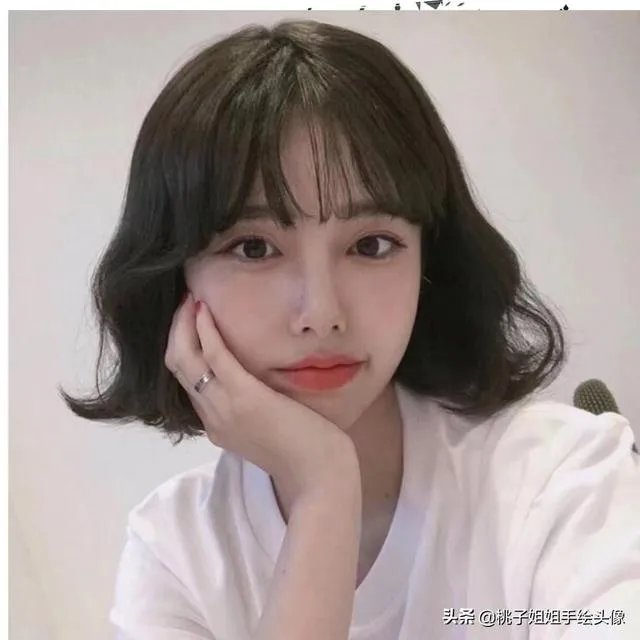 有没有霸气冷酷的黑白灰色系的女生头像?