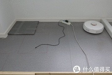 扫地机器人评测 | 最好的居然是两年前的旧款？