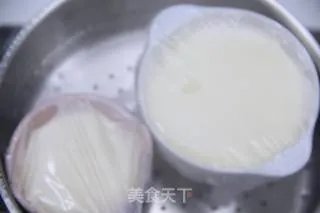 牛奶炖蛋