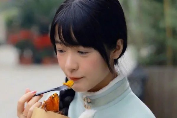 徐娇开了自己的汉服店,把爱好发展成事业是什么感觉?