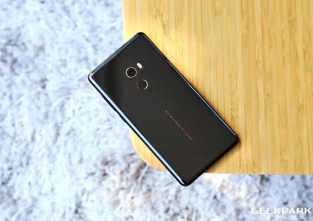如何评价小米MIX 2 unibody全陶瓷版？