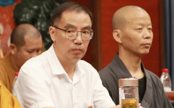 江西一方丈坠楼身亡,他真正的死因到底是什么?