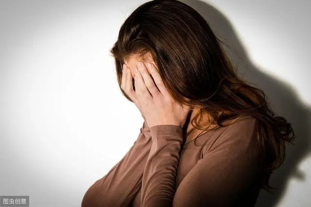 杭州23岁女子爱上“超跑俱乐部CEO男友”,被骗17万, 你怎么看?