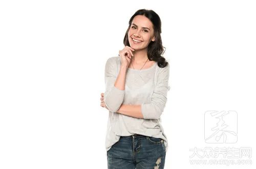 右边下巴有痣女人面相