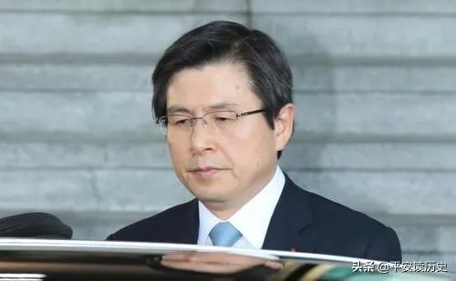 黄教安,最近为什么不出来闹了?他是彻底退出了吗?