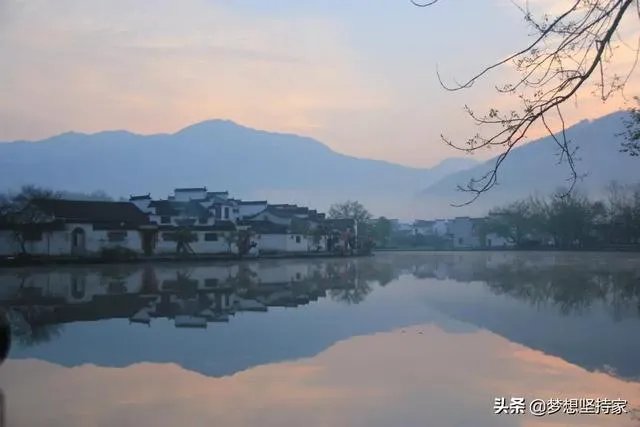 黄山三日游旅游攻略。尽量详细一些，谢谢？