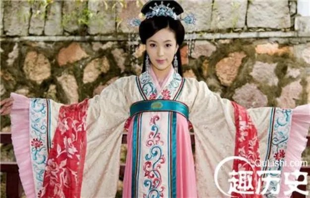 巾帼英雄