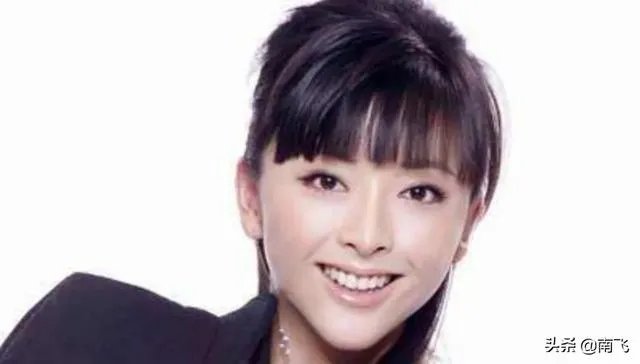 黄小蕾是谁？