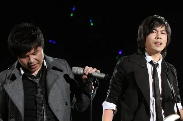 水木年华十大经典歌曲排行榜:《在他乡》上榜,第一深情款款