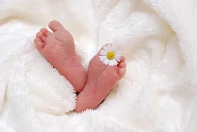 脚丫子脱皮怎么办   脚丫子脱皮是什么原因引起的