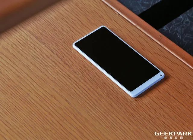 如何评价小米MIX 2 unibody全陶瓷版?