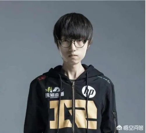 对RNG麻辣香锅玩游戏玩到呕吐怎么看?