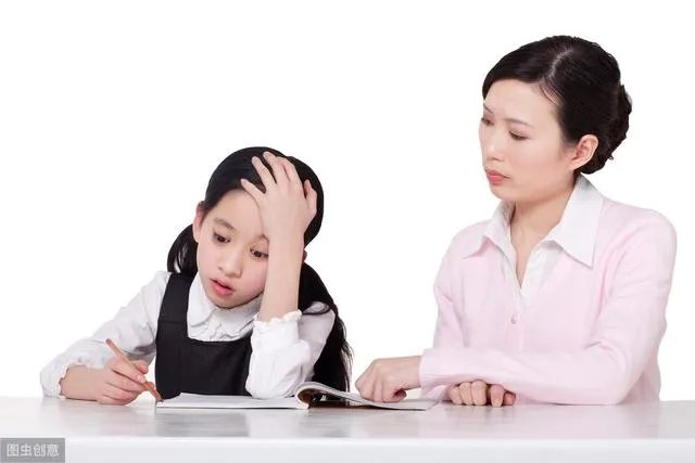 杭州23岁女子爱上“超跑俱乐部CEO男友”,被骗17万, 你怎么看?