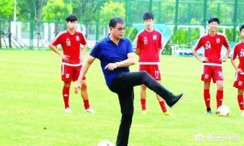 张奥凯和武磊都在西班牙人队效力，恒大和上港强强联手会否帮助中国足球前进？