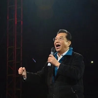 李双江儿子李贺简介 低调懂事与李天一有天壤之别